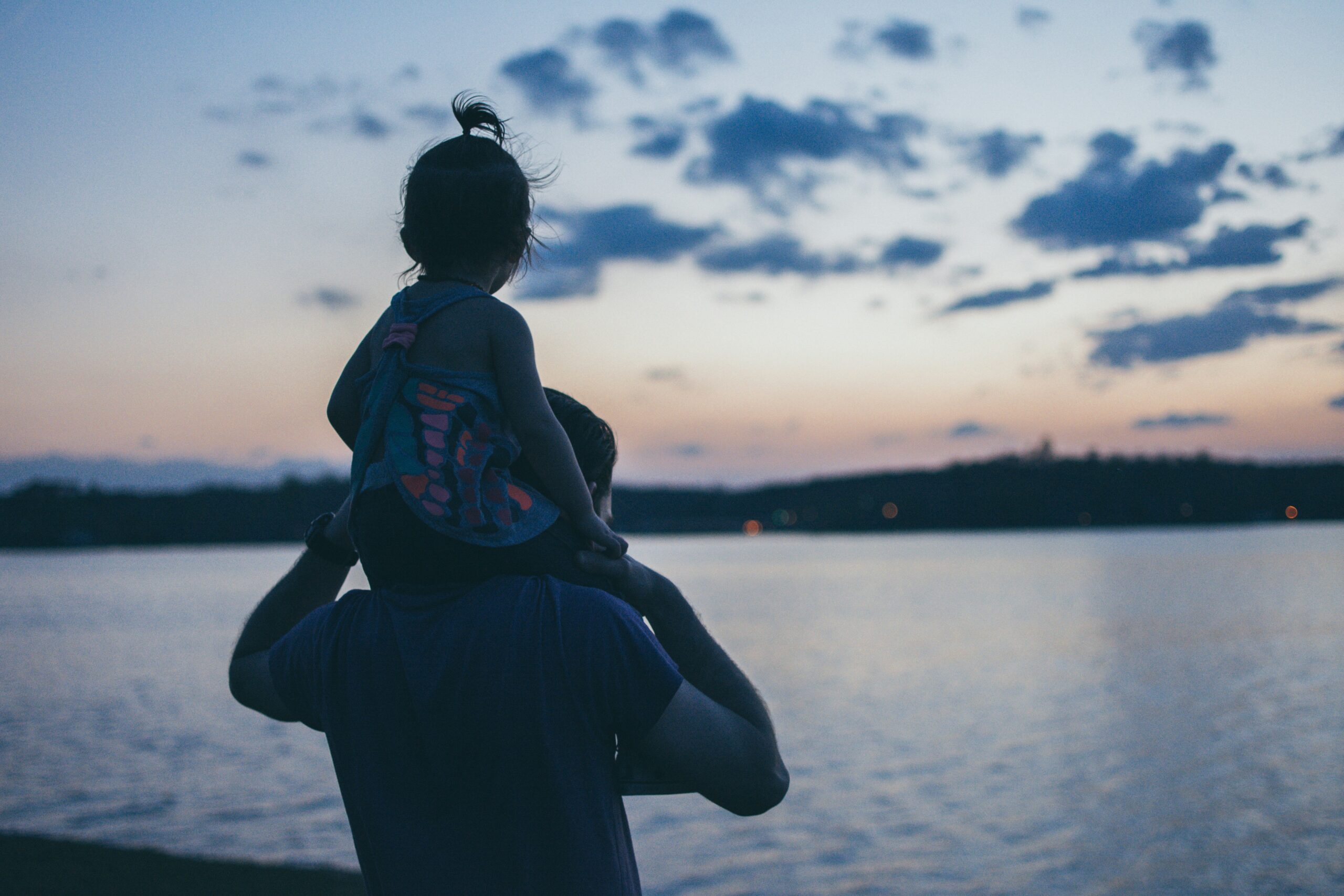 Perfect Gifts for Dad: Thoughtful Ideas He’ll Actually Love